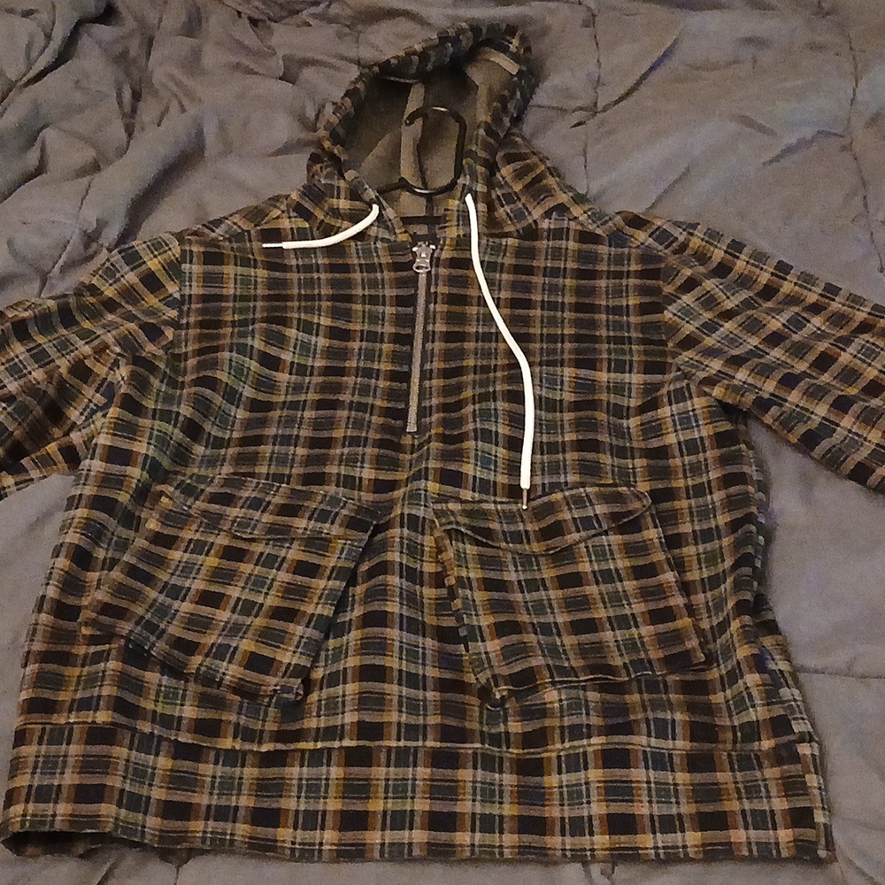 Checkered sweatshirt